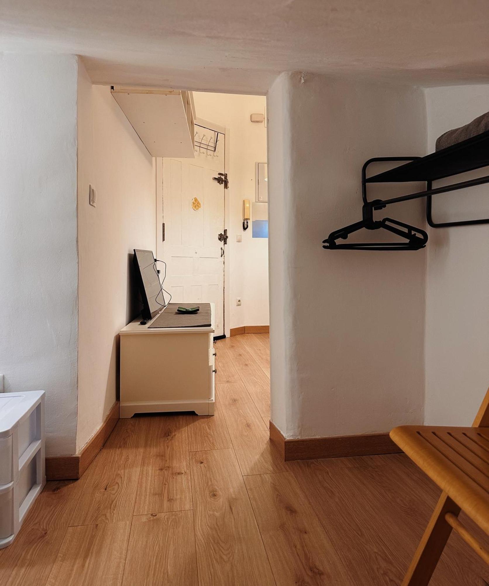 Buhardilla En Lavapies Cerca De Atocha Apartament Madrid
