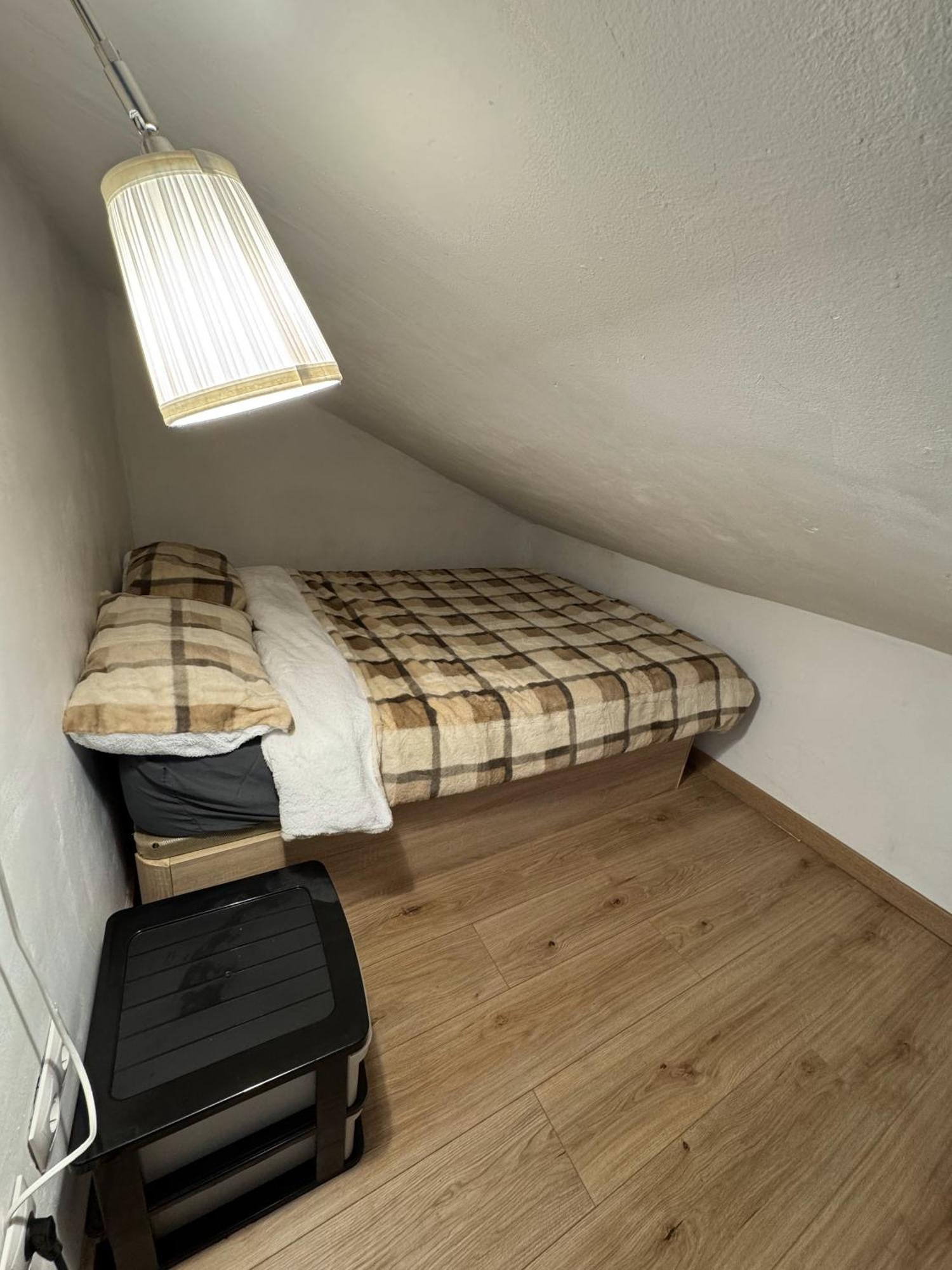 Apartament Buhardilla En Lavapies Cerca De Atocha Madrid
